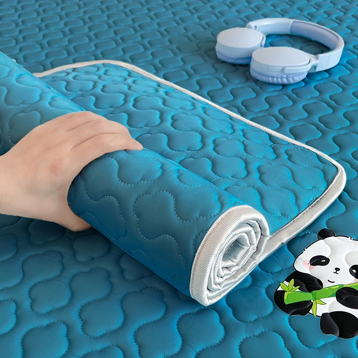 91家纺网 家纺一手货源 找家纺 三盛源 2025新款凉感丝加厚凉席夏季冰丝凉席 床席款-深海蓝