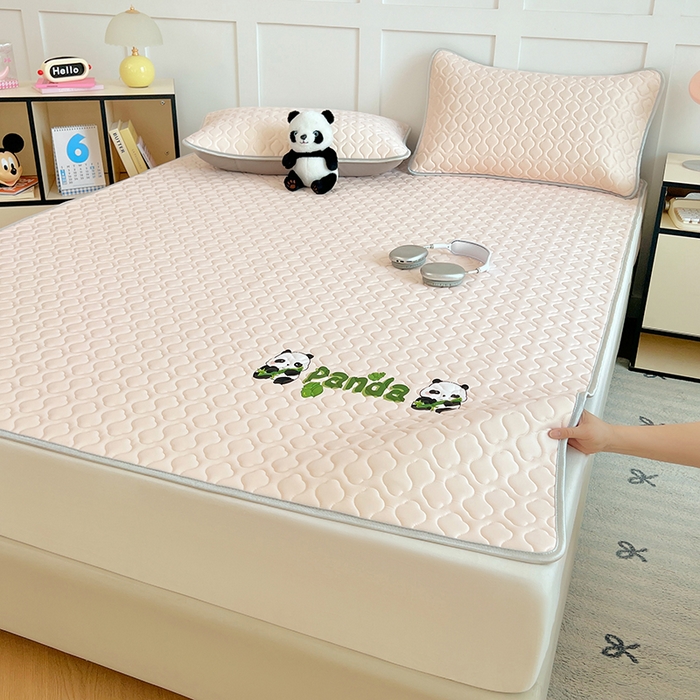 91家纺网 家纺一手货源 找家纺 三盛源 2025新款凉感丝加厚凉席夏季冰丝凉席 床席款-樱花粉