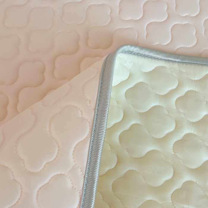 91家纺网 家纺一手货源 找家纺 三盛源 2025新款凉感丝加厚凉席夏季冰丝凉席 床席款-樱花粉