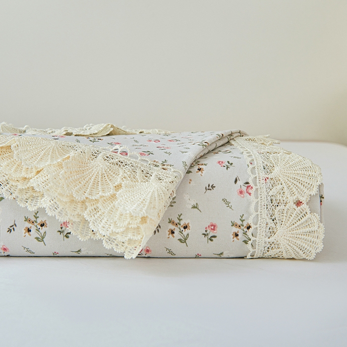 91家纺网 家纺一手货源 找家纺 义博家纺 2025新款纯棉老粗布花边款单床单 锦绣团簇