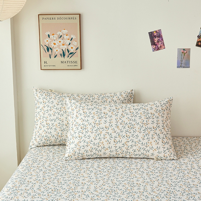 91家纺网 家纺一手货源 找家纺 义博家纺 2025新款纯棉老粗布花边款单床单 细数花语