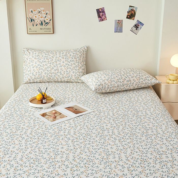 91家纺网 家纺一手货源 找家纺 义博家纺 2025新款纯棉老粗布花边款单床单 细数花语