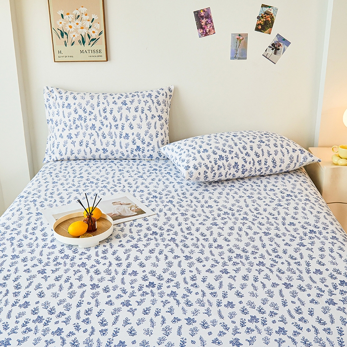 91家纺网 家纺一手货源 找家纺 义博家纺 2025新款纯棉老粗布花边款单床单 恬静花园