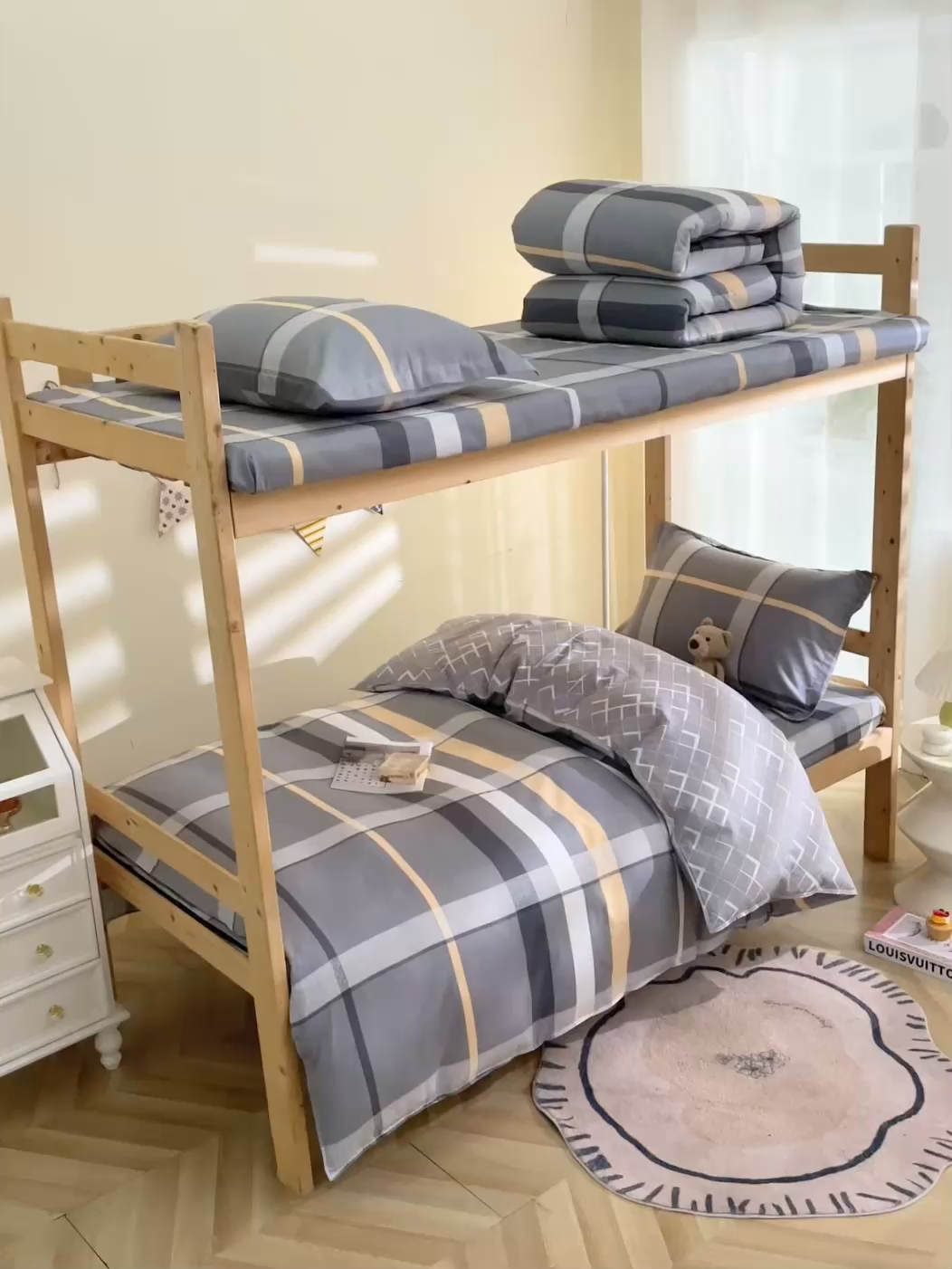 91家纺网 家纺一手货源 找家纺 馨雅家纺 2025新款全棉学生三件套纯棉学生宿舍三件套 巴比伦-灰