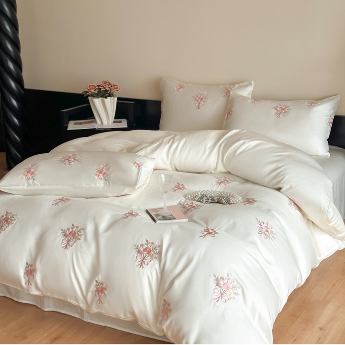 91家纺网 家纺一手货源 找家纺 帝王家纺 2025新款小清新双面水洗天丝刺绣冰丝四件套夏季床单被套-花礼 礼盒包装 白