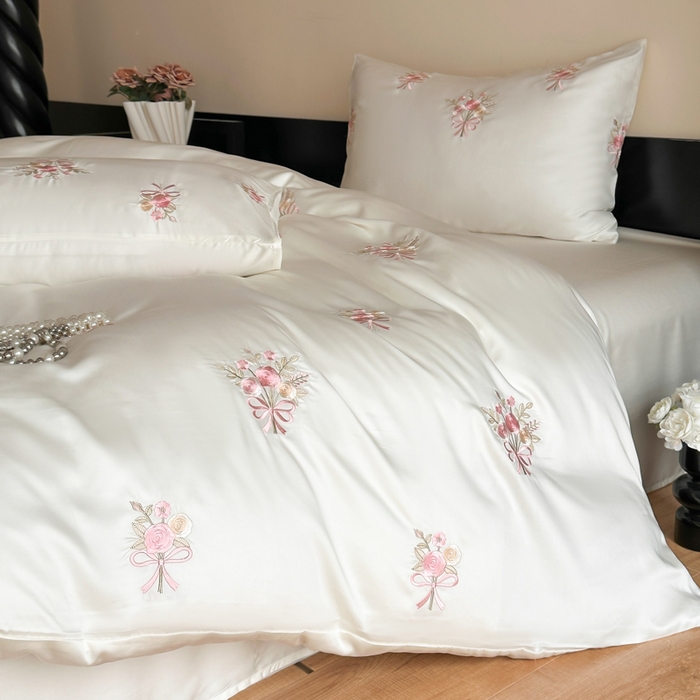 91家纺网 家纺一手货源 找家纺 帝王家纺 2025新款小清新双面水洗天丝刺绣冰丝四件套夏季床单被套-花礼 礼盒包装 白