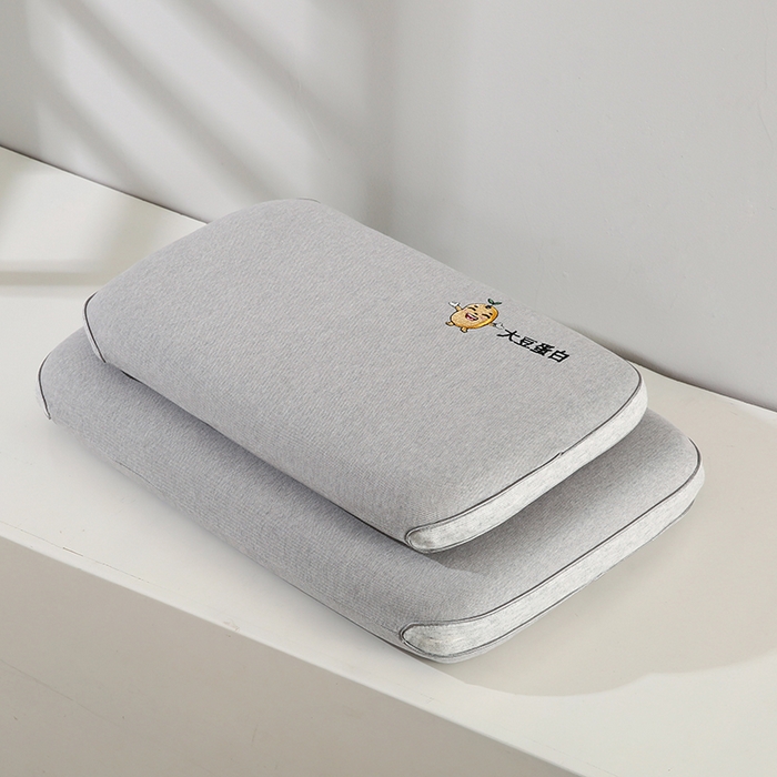 91家纺网 家纺一手货源 找家纺 贤内助家纺 2025新款针织大豆蛋白儿童生物基枕枕芯枕头护肩枕保健枕 灰色 32*50*5/只