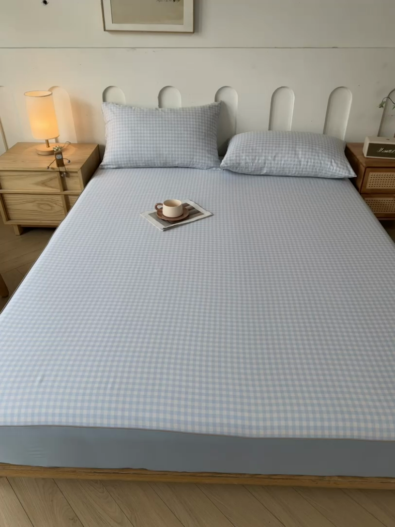 91家纺网 家纺一手货源 找家纺 笠裙家纺 2025新款进口凉感莱赛尔天丝床笠套三件套 美格蓝