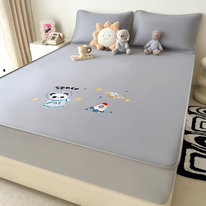 91家纺网 家纺一手货源 找家纺 九花鹿 2025新款凉感PE卡通冰丝席-床笠款 床笠款-宇航员