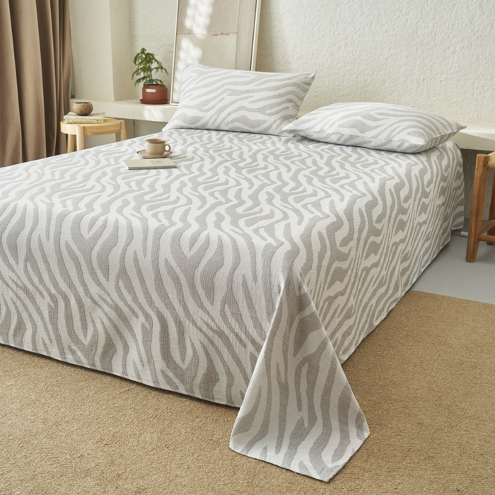 91家纺网 家纺一手货源 找家纺 早晨家纺 2025新款三层纱纯棉提花床单 斑马纹床单-浅灰