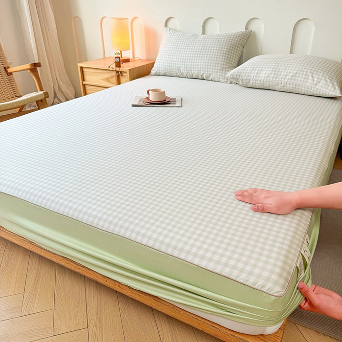 91家纺网 家纺一手货源 找家纺 笠裙家纺 2025新款进口凉感莱赛尔天丝床笠套三件套 美格绿