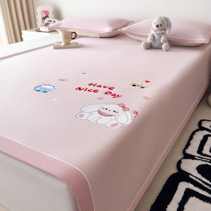 91家纺网 家纺一手货源 找家纺 九花鹿 2025新款凉感PE卡通冰丝席-凉席款 派对小兔