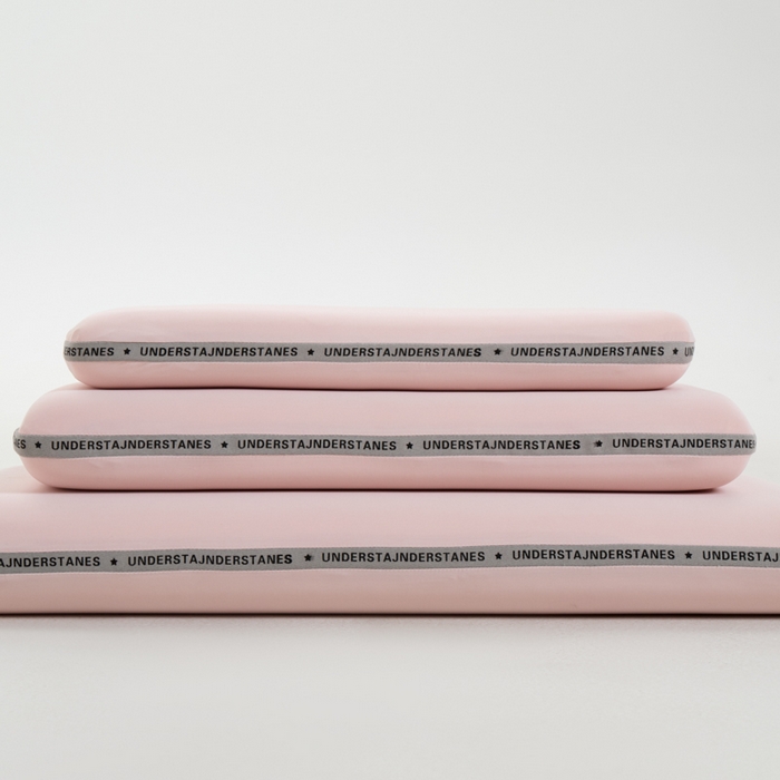 91家纺网 家纺一手货源 找家纺 昕科 2025新款豆芙深睡记忆棉亲子枕-零压生物基记忆棉儿童枕头记忆棉学生枕生物基成人枕芯 粉色豆芙记忆棉-儿童枕 30x47cm/只 