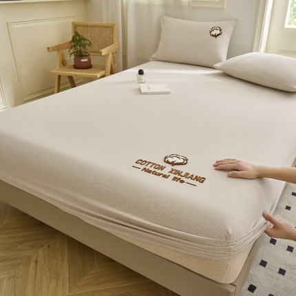 91家纺网 家纺一手货源 找家纺 早晨家纺 2025新款色织纯棉水洗棉毛巾绣床笠 流年床笠-米咖