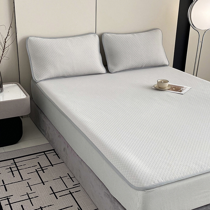 91家纺网 家纺一手货源 找家纺 凌云家纺 2025新款100%锦纶凉席床笠款可水洗冰丝席三明治软席 灰色