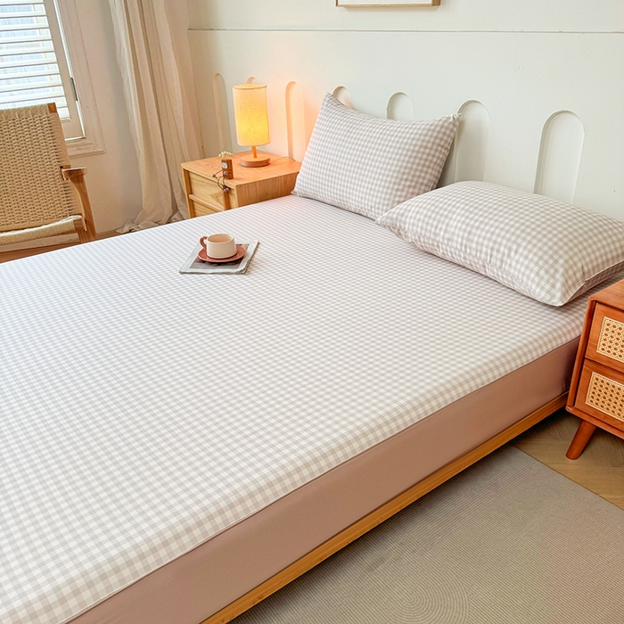 91家纺网 家纺一手货源 找家纺 笠裙家纺 2025新款进口凉感莱赛尔天丝床笠套三件套 美格咖