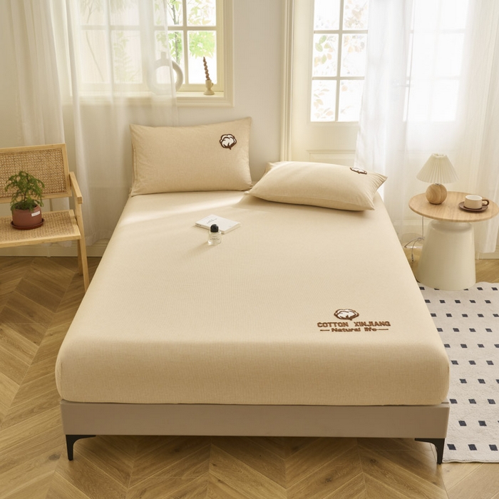 91家纺网 家纺一手货源 找家纺 早晨家纺 2025新款色织纯棉水洗棉毛巾绣床笠 流年床笠-姜黄