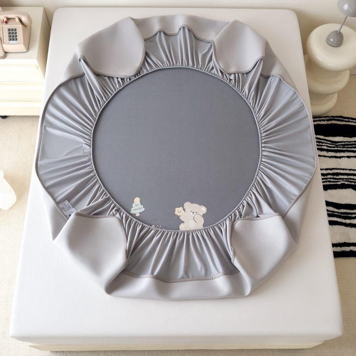 91家纺网 家纺一手货源 找家纺 九花鹿 2025新款凉感PE卡通冰丝席-床笠款 床笠款-幸运熊