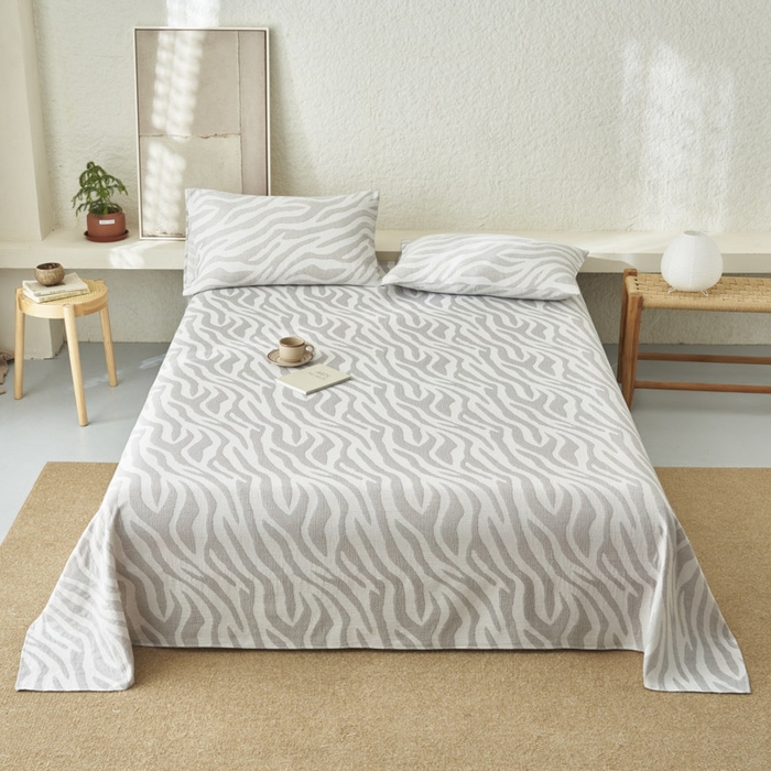 91家纺网 家纺一手货源 找家纺 早晨家纺 2025新款三层纱纯棉提花床单 斑马纹床单-浅灰