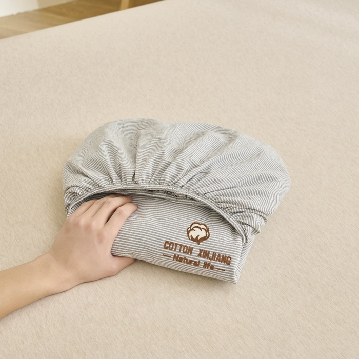 91家纺网 家纺一手货源 找家纺 早晨家纺 2025新款色织纯棉水洗棉毛巾绣床笠 流年床笠-深灰