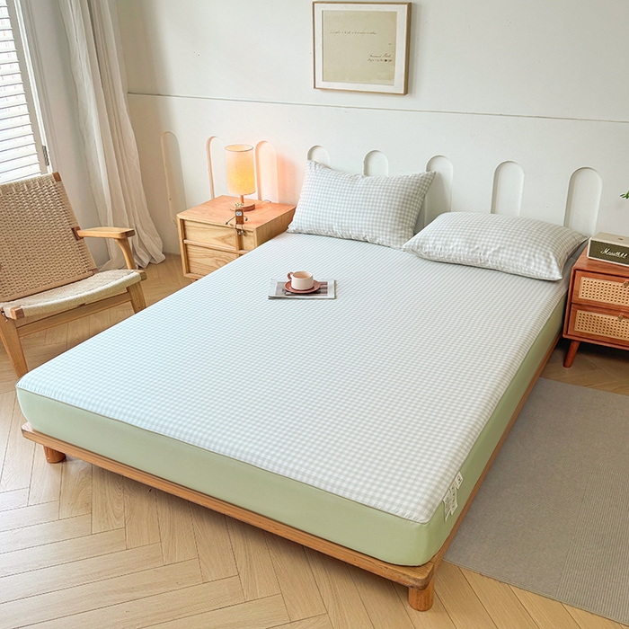 91家纺网 家纺一手货源 找家纺 笠裙家纺 2025新款进口凉感莱赛尔天丝床笠套三件套 美格绿