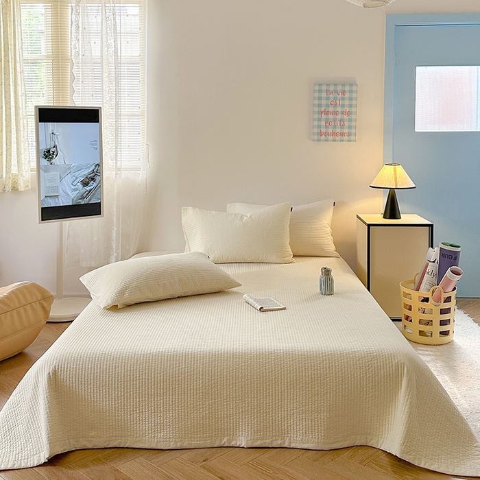 91家纺网 家纺一手货源 找家纺 期遇家居 2025新款60支床盖极简直条绗缝韩国砂洗染色双面全棉纯棉床盖 极简砂洗黄