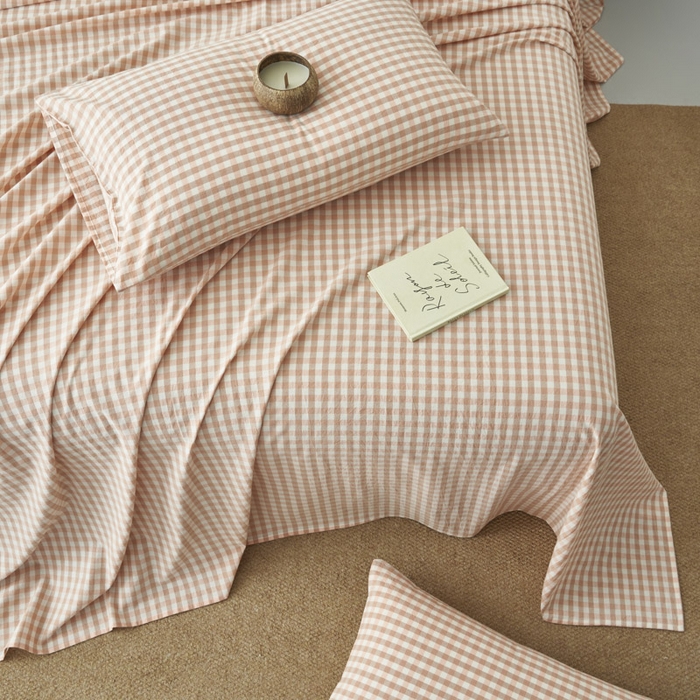 91家纺网 家纺一手货源 找家纺 早晨家纺 2025新款色织纯棉水洗棉床单 粉小格