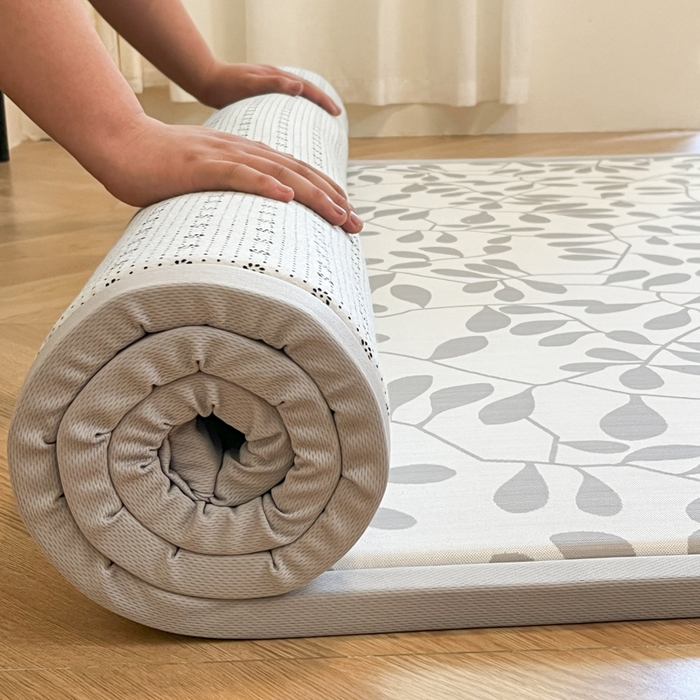 91家纺网 家纺一手货源 找家纺 宜代光年 2025新款冷凝丝提花凉席多功能地垫 凉感叶繁床垫-灰