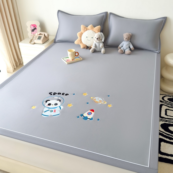 91家纺网 家纺一手货源 找家纺 九花鹿 2025新款凉感PE卡通冰丝席-凉席款 宇航员