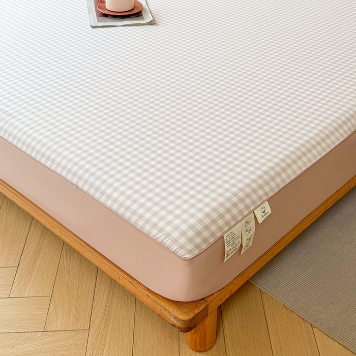 91家纺网 家纺一手货源 找家纺 笠裙家纺 2025新款进口凉感莱赛尔天丝床笠套三件套 美格咖