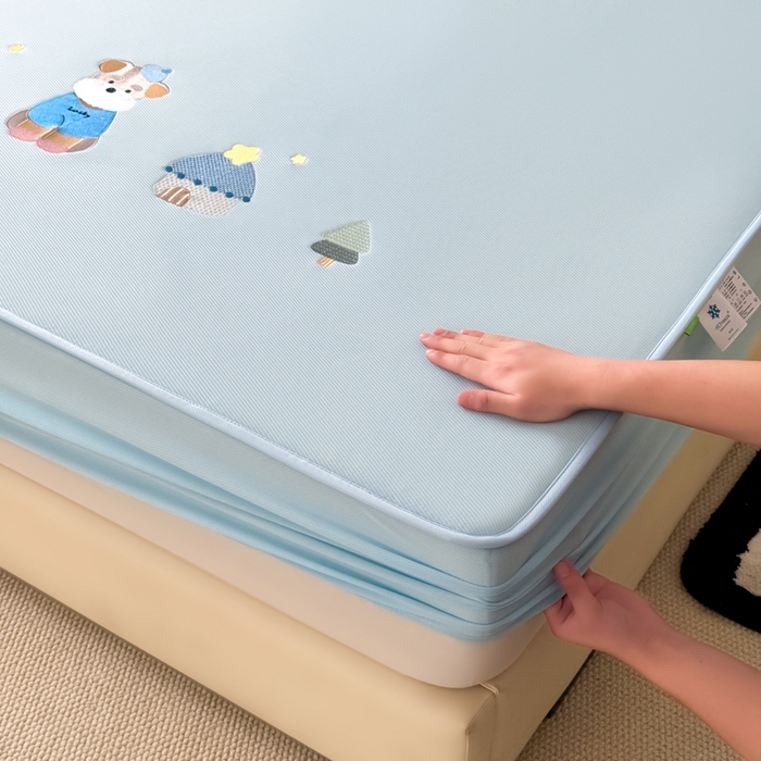 91家纺网 家纺一手货源 找家纺 （总）九花鹿 2025新款凉感PE卡通冰丝席-床笠款