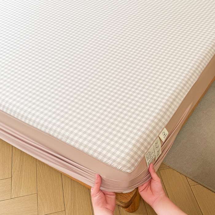 91家纺网 家纺一手货源 找家纺 笠裙家纺 2025新款进口凉感莱赛尔天丝床笠套三件套 美格咖