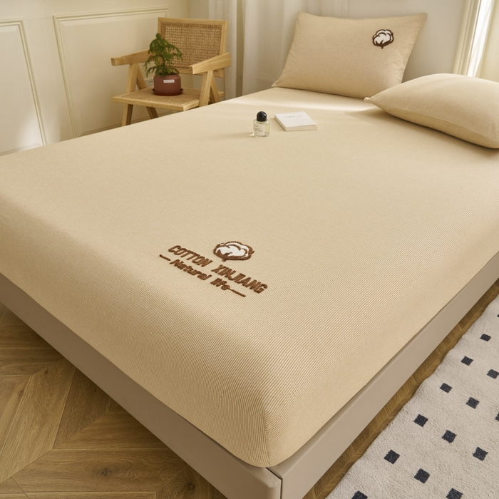 91家纺网 家纺一手货源 找家纺 早晨家纺 2025新款色织纯棉水洗棉毛巾绣床笠 流年床笠-姜黄