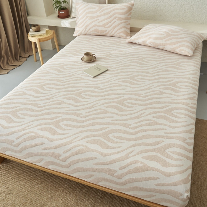 91家纺网 家纺一手货源 找家纺 早晨家纺 2025新款三层纱纯棉提花床笠 斑马纹床笠-咖色