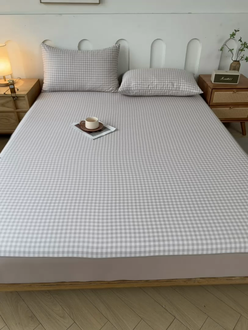 91家纺网 家纺一手货源 找家纺 笠裙家纺 2025新款进口凉感莱赛尔天丝床笠套三件套 美格咖