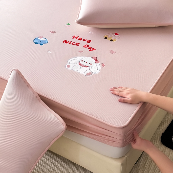 91家纺网 家纺一手货源 找家纺 九花鹿 2025新款凉感PE卡通冰丝席-床笠款 床笠款-派对小兔