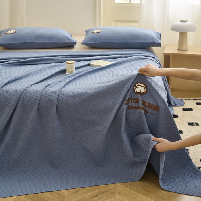 91家纺网 家纺一手货源 找家纺 早晨家纺 2025新款纯棉华夫格床单 纯棉华夫格床单-宾利蓝