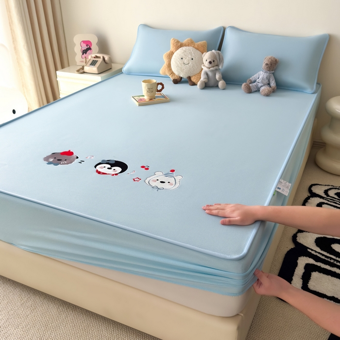 91家纺网 家纺一手货源 找家纺 九花鹿 2025新款凉感PE卡通冰丝席-床笠款 床笠款-海獭兄弟