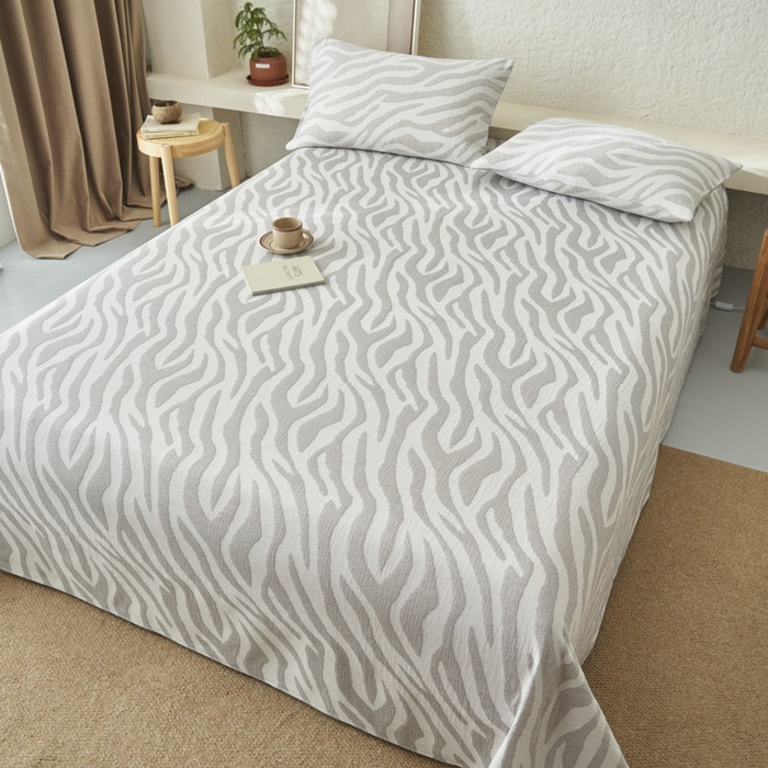 91家纺网 家纺一手货源 找家纺 早晨家纺 2025新款三层纱纯棉提花床单 斑马纹床单-浅灰