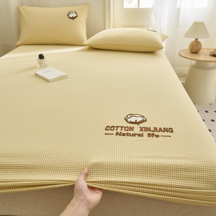 91家纺网 家纺一手货源 找家纺 早晨家纺 2025新款色织纯棉水洗棉毛巾绣床笠 星曜床笠-姜黄