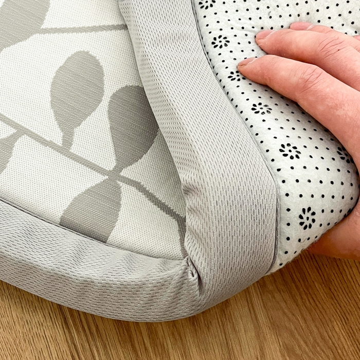 91家纺网 家纺一手货源 找家纺 宜代光年 2025新款冷凝丝提花凉席多功能地垫 凉感叶繁床垫-灰