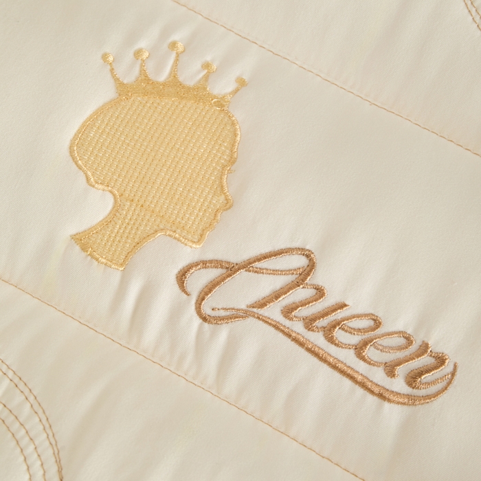 91家纺网 家纺一手货源 找家纺 （总）昕科 2025新款立体绣花贵妃枕-刺绣成人枕头性价比高枕芯