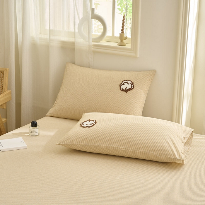 91家纺网 家纺一手货源 找家纺 早晨家纺 2025新款色织纯棉水洗棉毛巾绣床单 流年床单-姜黄