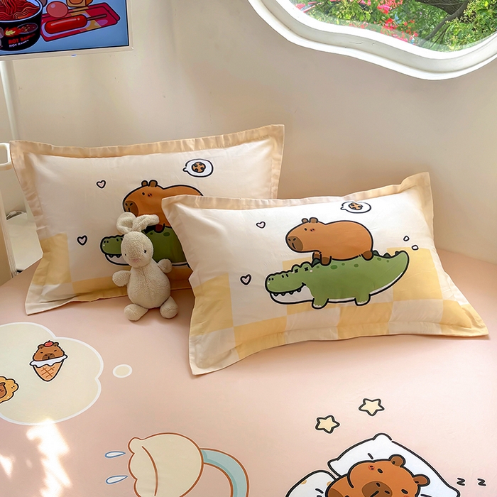 91家纺网 家纺一手货源 找家纺 浩诚 2025新款卡皮巴拉原创IP全棉纯棉大版单床笠单枕套床笠枕套单件-有作品登记证书 向往的生活