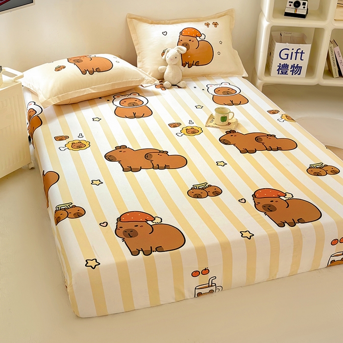 91家纺网 家纺一手货源 找家纺 浩诚 2025新款卡皮巴拉原创IP全棉纯棉大版单床笠单枕套床笠枕套单件-有作品登记证书 条纹巴拉