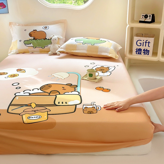 91家纺网 家纺一手货源 找家纺 （总）浩诚 2025新款卡皮巴拉原创IP全棉纯棉大版单床笠单枕套床笠枕套单件-有作品登记证书