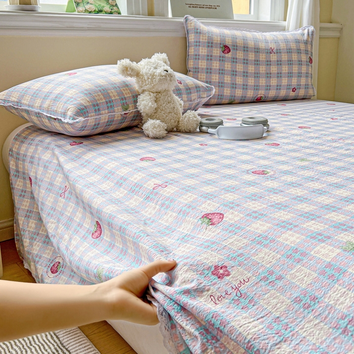 91家纺网 家纺一手货源 找家纺 水木坊 2025新款云感提花双层纱花边床单 草莓果果