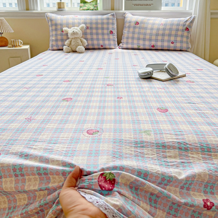 91家纺网 家纺一手货源 找家纺 水木坊 2025新款云感提花双层纱花边床单 草莓果果