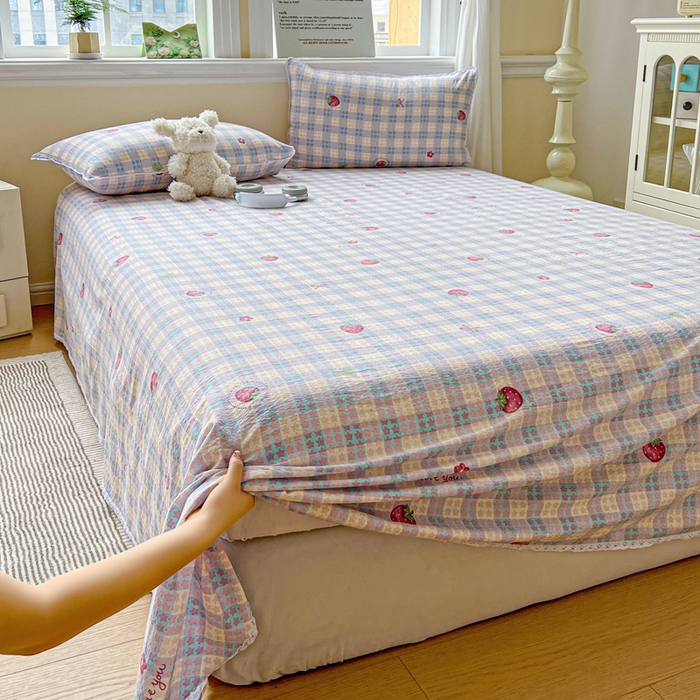 91家纺网 家纺一手货源 找家纺 水木坊 2025新款云感提花双层纱花边床单 草莓果果