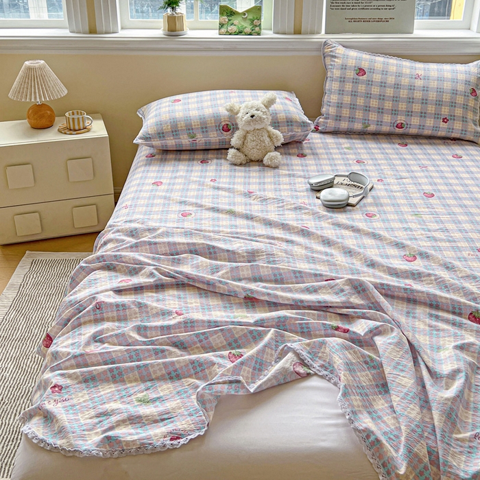 91家纺网 家纺一手货源 找家纺 水木坊 2025新款云感提花双层纱花边床单 草莓果果